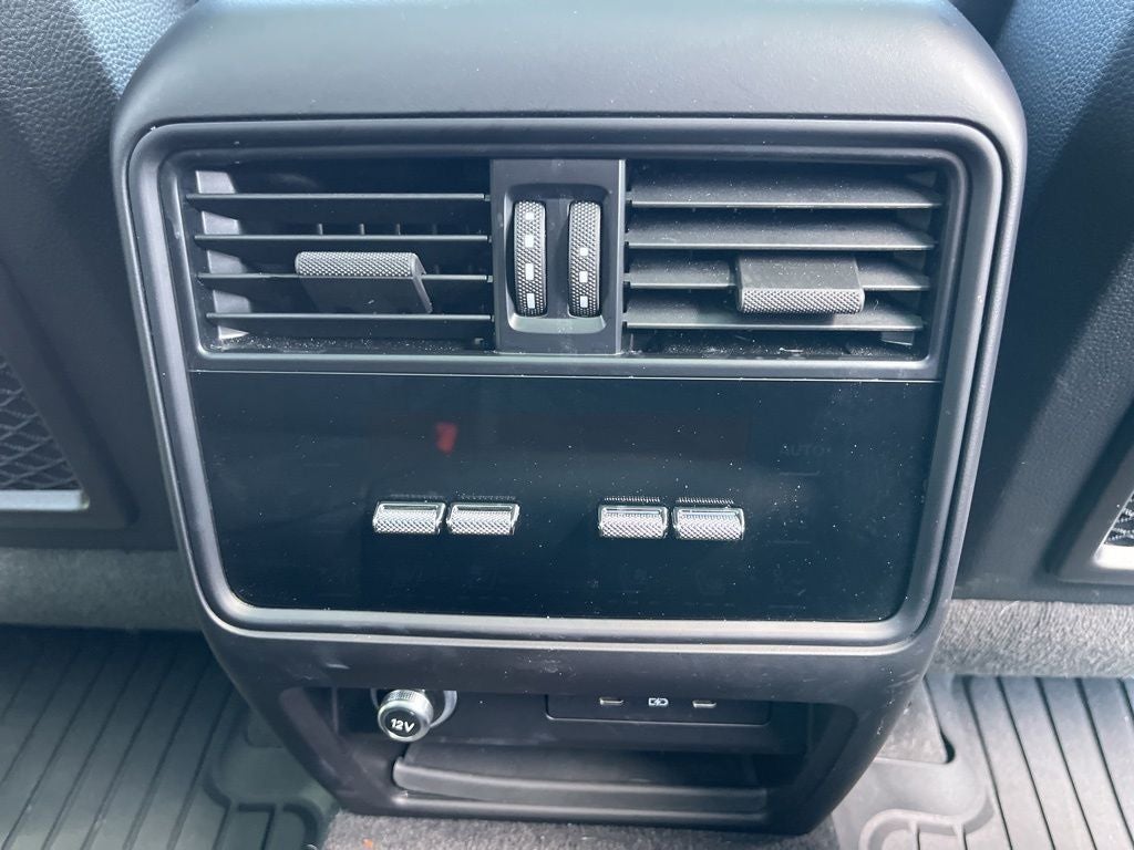 2025 Porsche Cayenne GTS