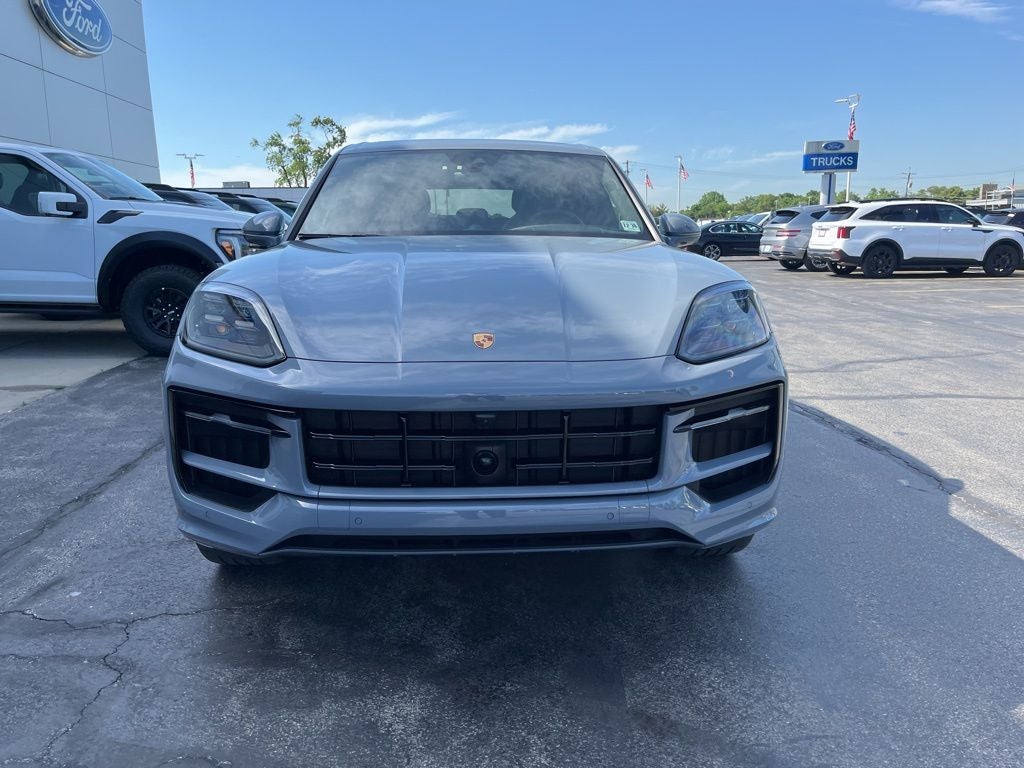 2025 Porsche Cayenne GTS
