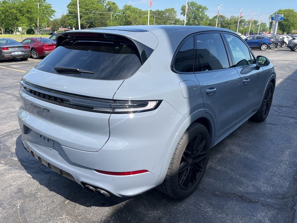 2025 Porsche Cayenne GTS