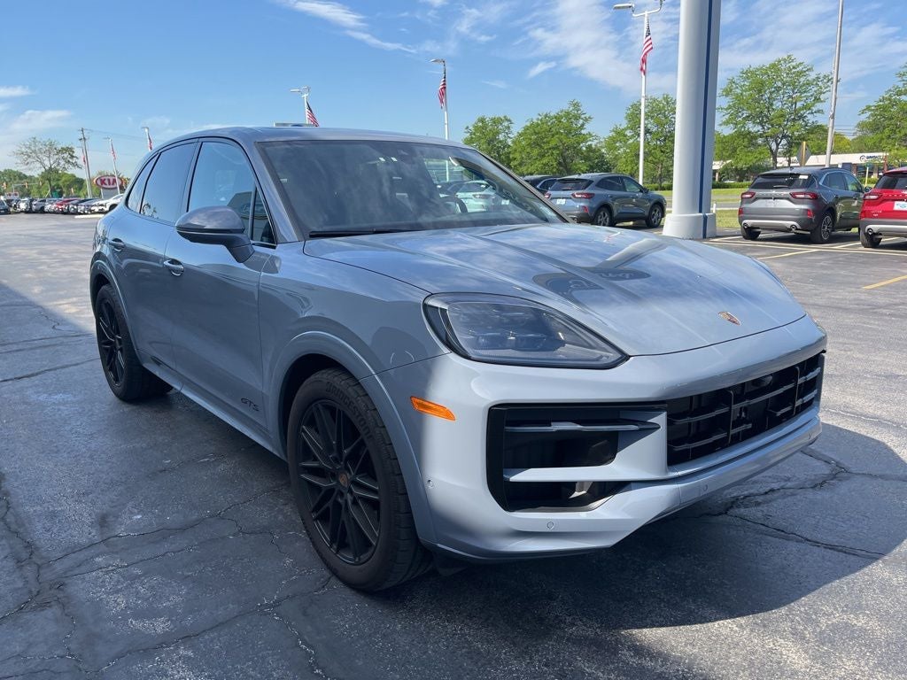 2025 Porsche Cayenne GTS