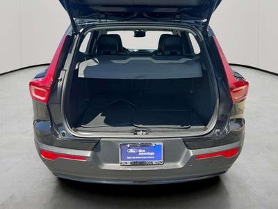 2024 Volvo XC40 B5 Core