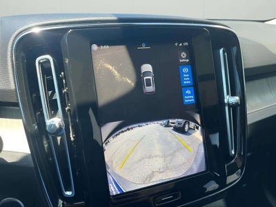 2024 Volvo XC40 B5 Core