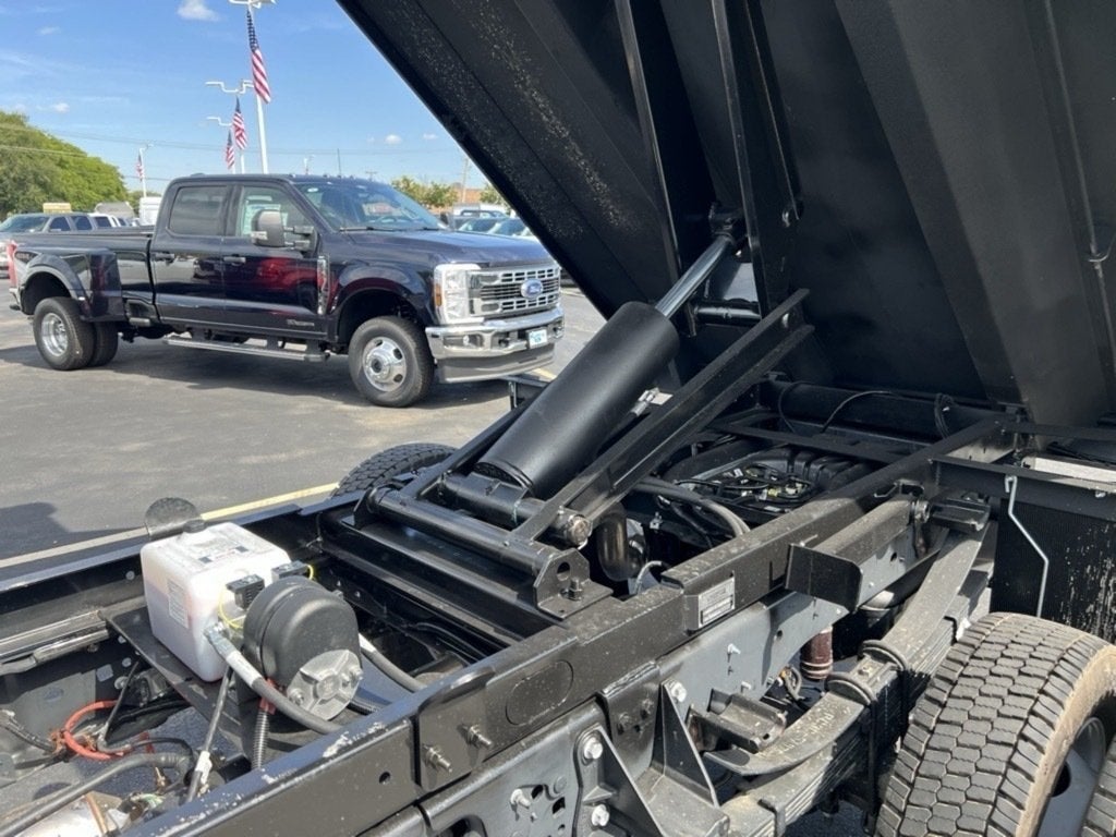2025 Ford F-450SD XL 9' Knapheide Steel Dump