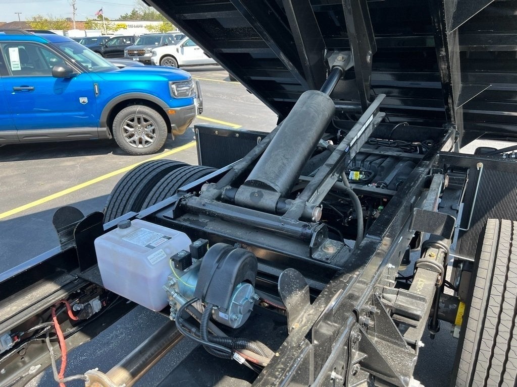 2025 Ford F-600SD XL 12' Reading Landscaper Body