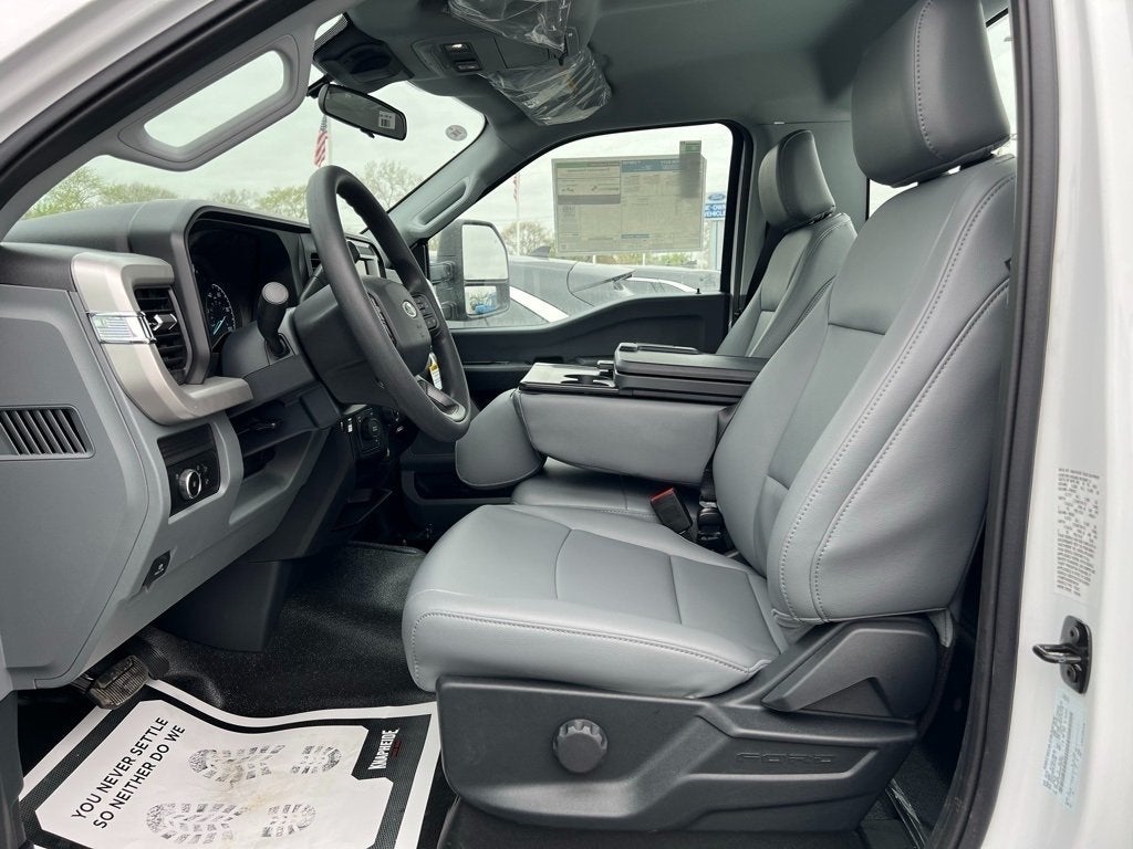 2025 Ford F-350SD XL 9' Knapheide Service Body