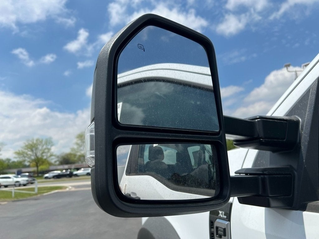 2025 Ford F-450SD XL 9' Knapheide Service Body