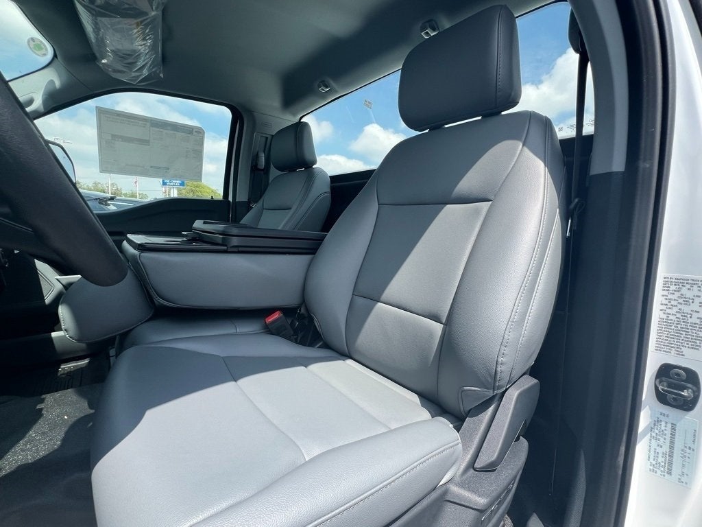 2025 Ford F-450SD XL 9' Knapheide Service Body