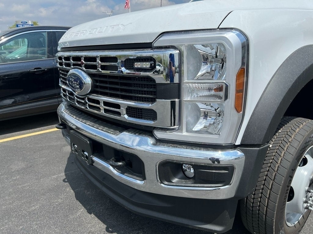2025 Ford F-450SD XL 9' Knapheide Service Body