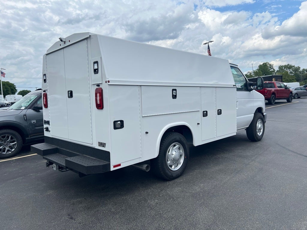 2026 Ford E-350SD Knapheide Ultra Low KUV SRW