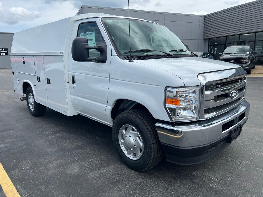 2026 Ford E-350SD Knapheide Ultra Low KUV SRW