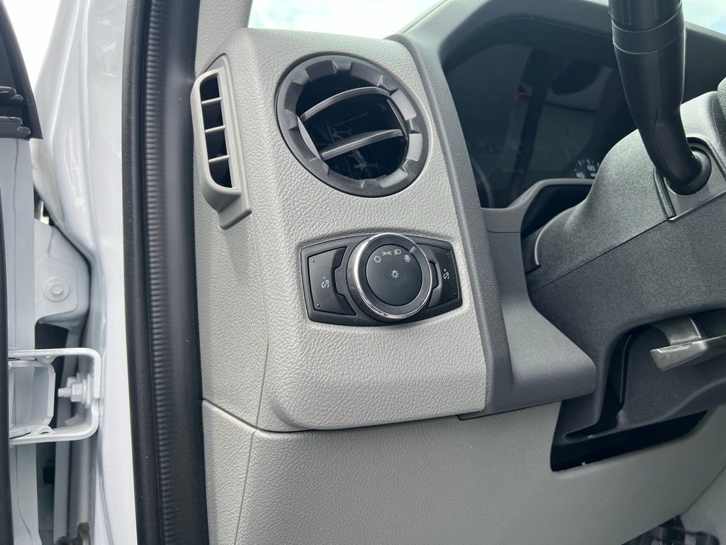 2026 Ford E-350SD Knapheide Ultra Low KUV SRW