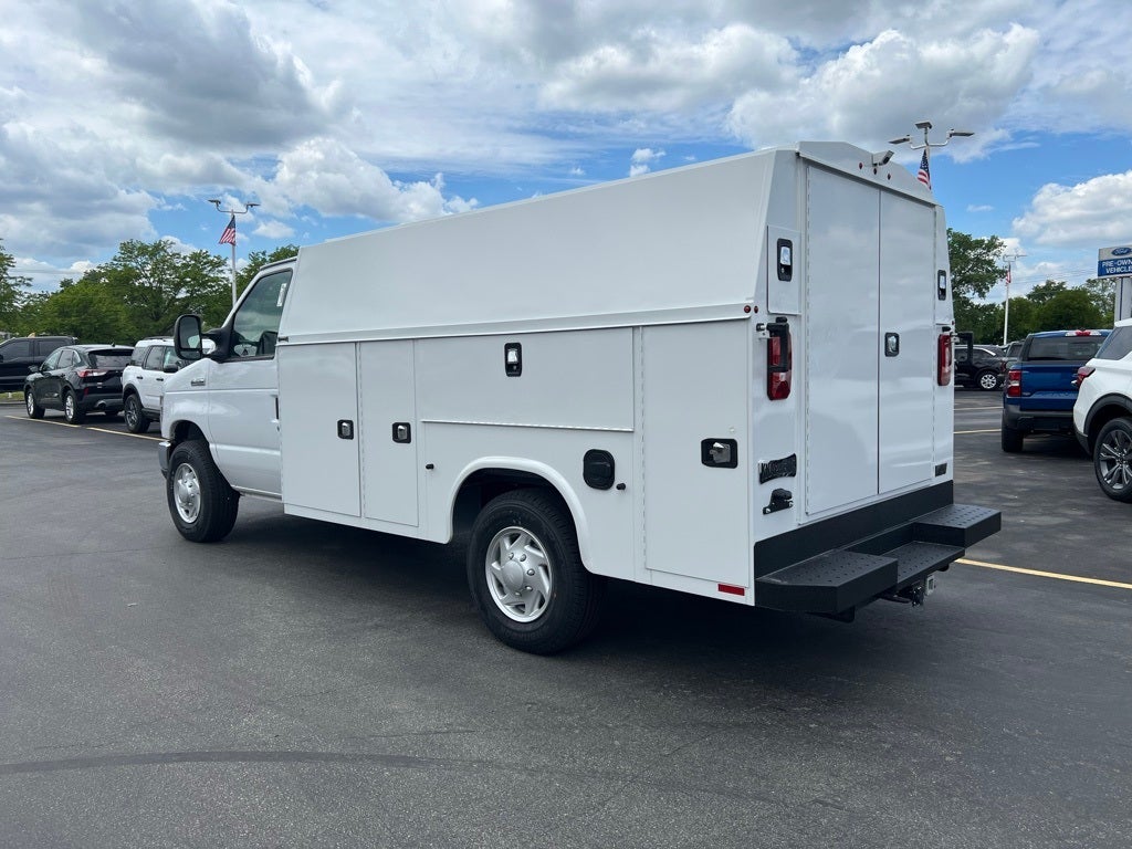 2026 Ford E-350SD Knapheide Ultra Low KUV SRW