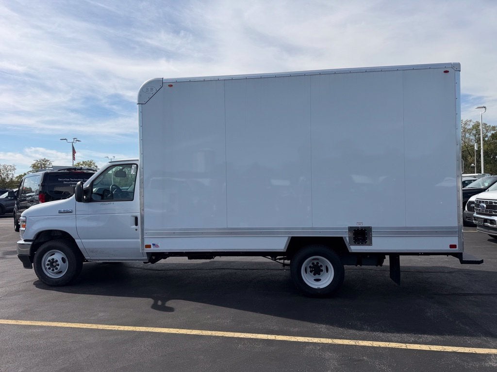 2027 Ford E-350SD Base Cutaway