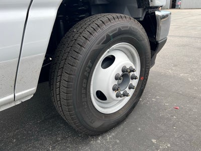 2026 Ford E-450SD Base 16' Bay Bridge Box Truck