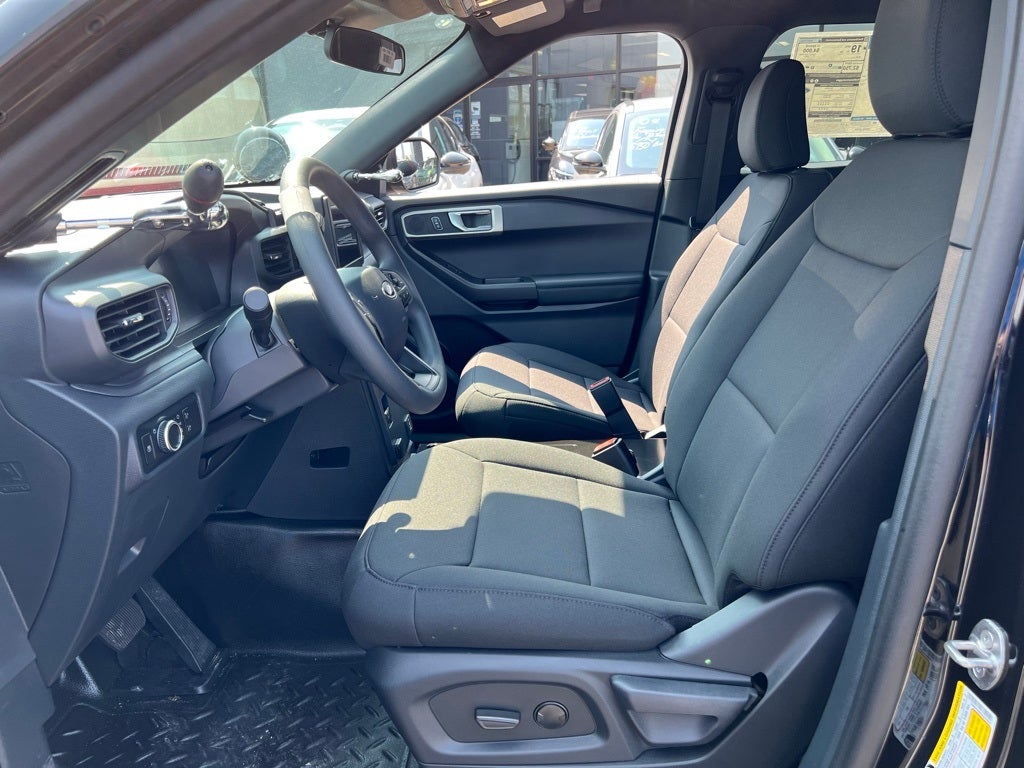 2025 Ford Utility Police Interceptor Base