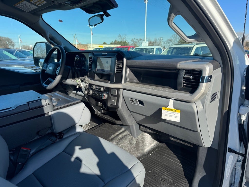 2026 Ford F-350SD XL 8' Knapheide Service Body